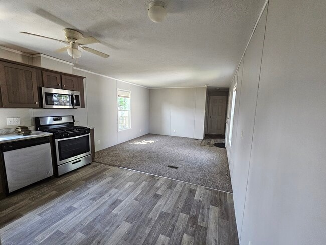 Photo - 2320 Catalpa St