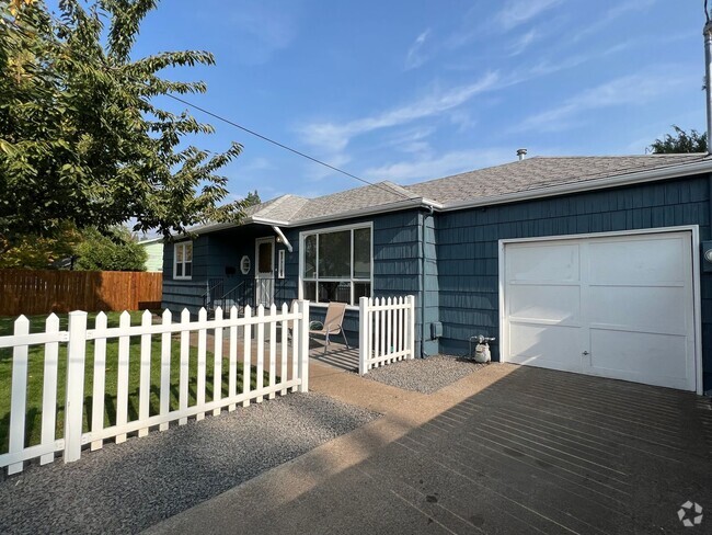 Building Photo - 545be Unit 545be Rental