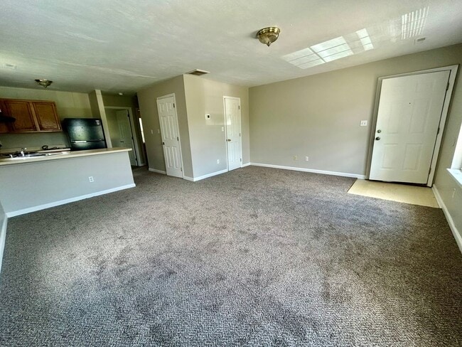 Photo - 2084 Cornerstone Dr Unidad C