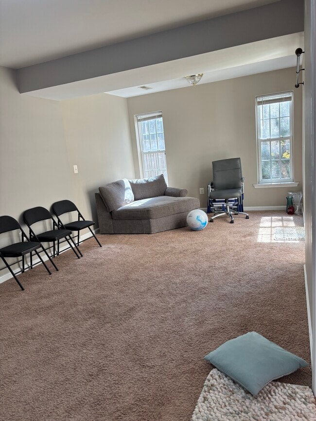 Photo - 2507 Oak Tree Ln