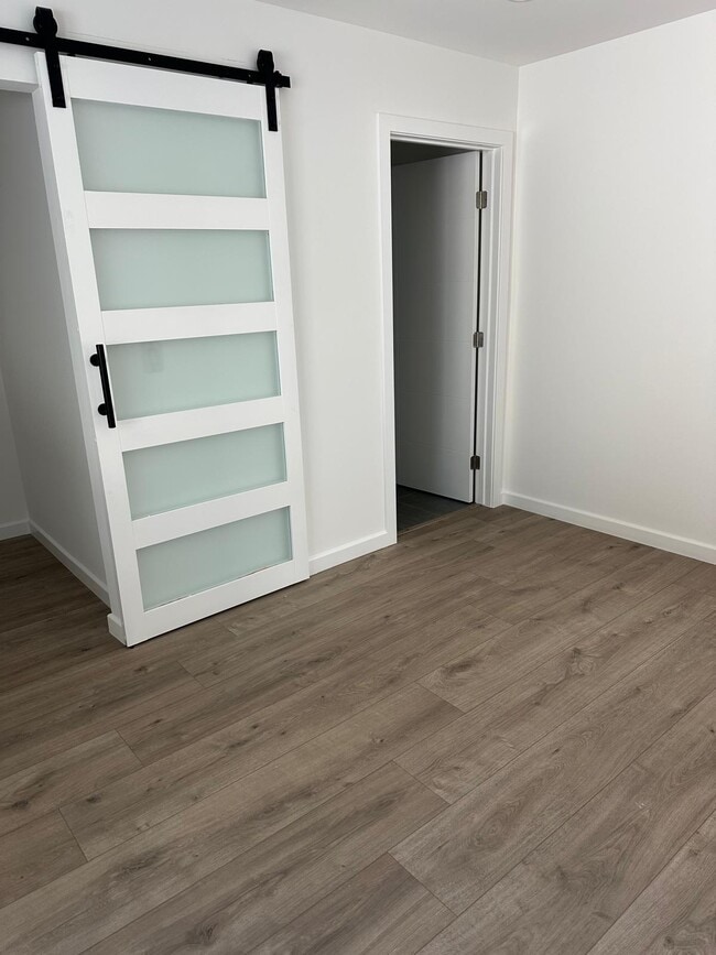 Photo - 1298 N Dominion Ave