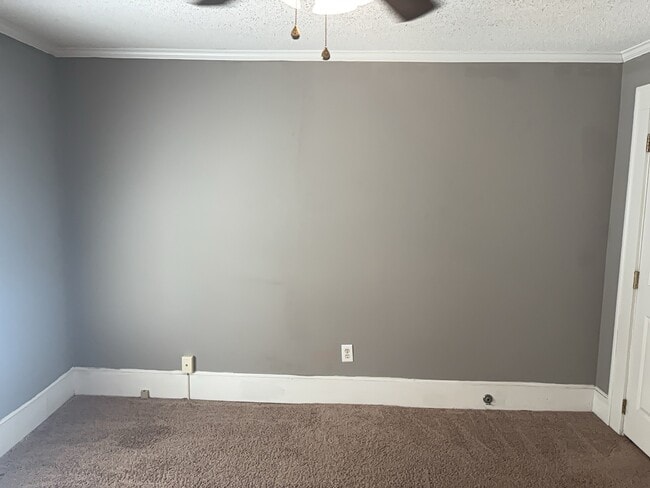 Photo - 1024 Park Ave Ext