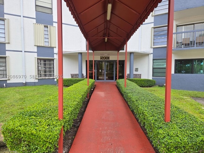 Photo - 5900 SW 127th Ave Unit 3304