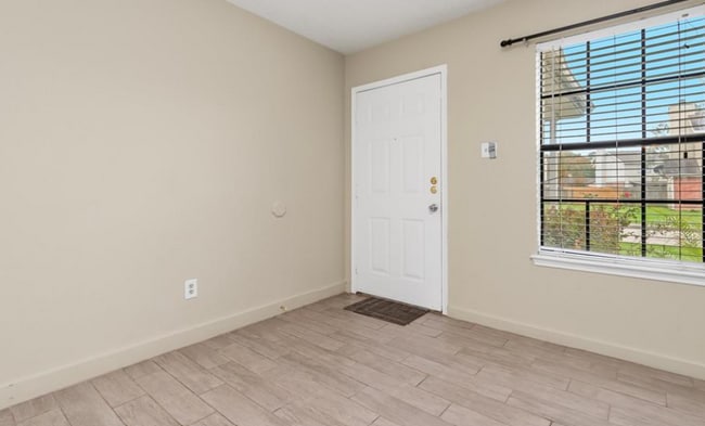 Photo - 10038 Spring Place Dr