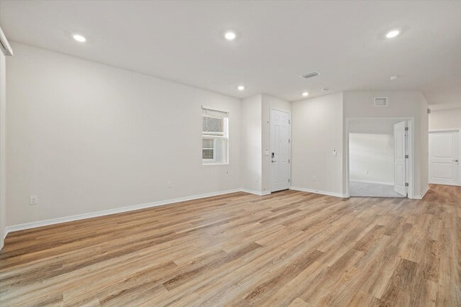 Photo - 642 157th Ct E