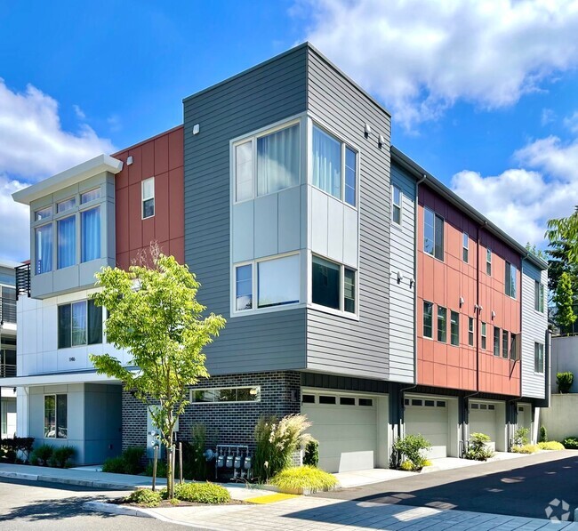 Building Photo - Great Townhome for rent