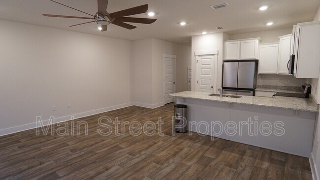 Photo - 8908 Brigade Trail