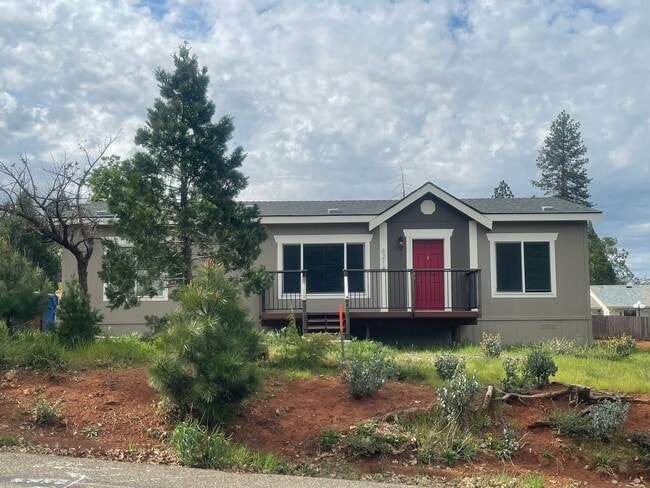 Building Photo - 3bed 2bath + bonus room, natural landscaping, Split Floor Plan Lower Magalia Paradise Pines