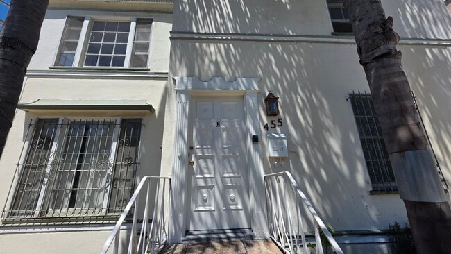 Building Photo - 455 N Hayworth Ave Unit FAIRFAX FILLAGE SPANISH STYLE APARTMENT