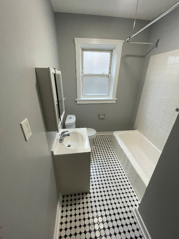 Photo - 2118 E 68th St Unit 3