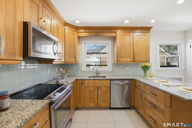 Photo - 24 Congress St