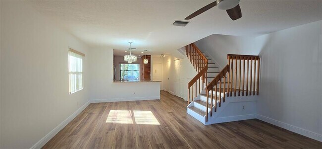 Photo - 10548 NW 6th St