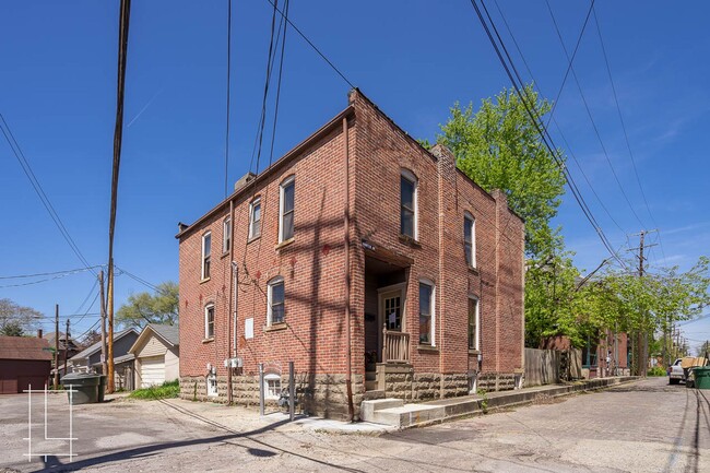 Building Photo - 751-753 Hunter Ave Unit 751 Hunter Ave