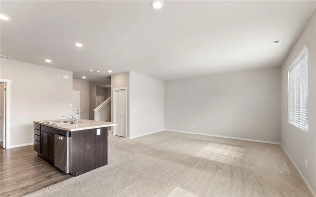 Photo - Spacious 4-Bed Home In Puyallup! Apply Today!