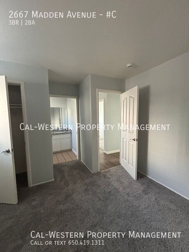 Photo - 3 Bedroom/2 Bath 1st floor Apartment Home ... Unit #C