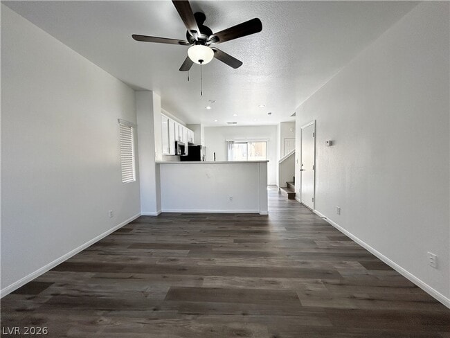 Photo - 897 Blushing Rose Pl