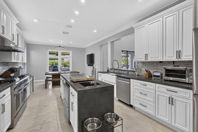 Photo - 17394 Orange Blvd