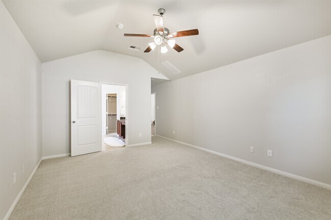 Building Photo - 1704 Wandering Hls Rd