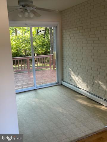 Photo - 14235 Caroline St