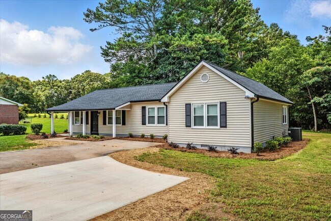 Photo - 158 Sproull Rd SE