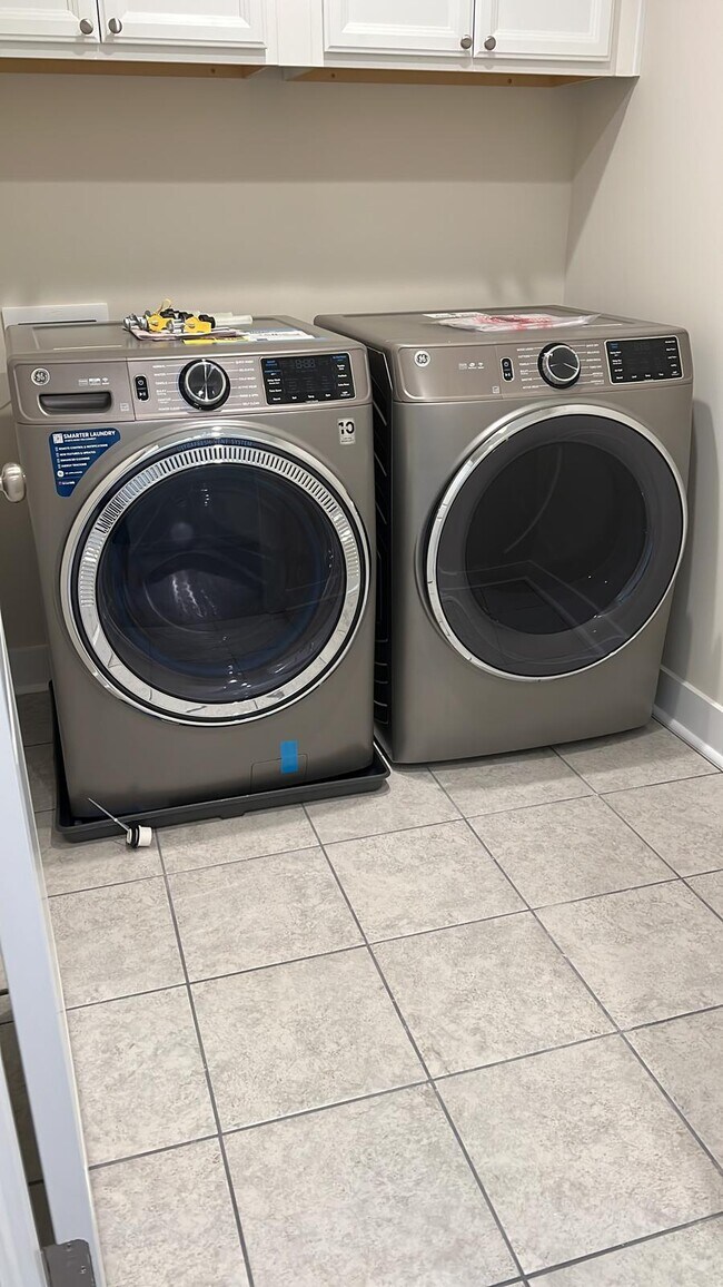 Photo - 19 Old Stoney Ln