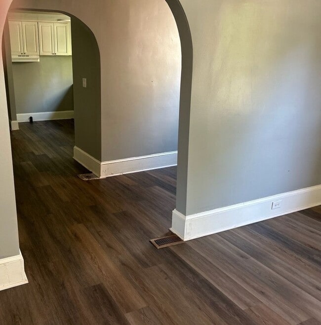 Photo - 3 Bedroom 1.5 Bath Home Available for Rent...