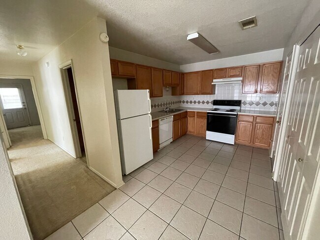 Photo - 5005 John David Dr Unit # A