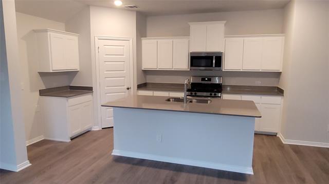 Photo - 556 Meadow Run Dr