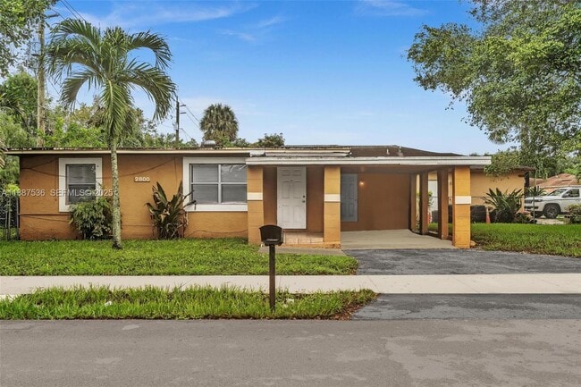 Photo - 2800 NW 6th Ct