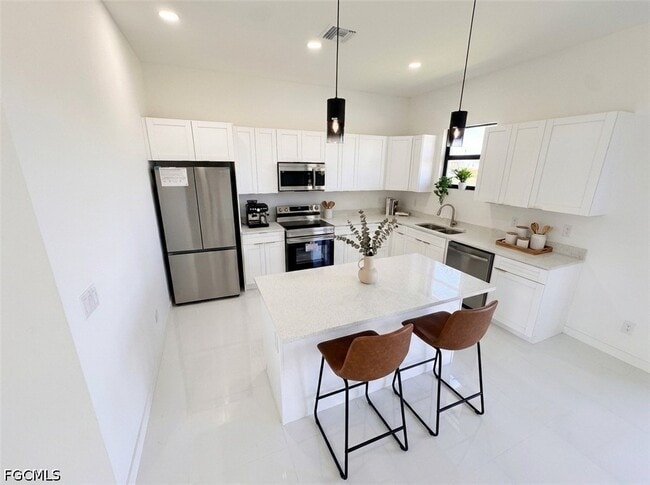 3032 NW 41st Ave