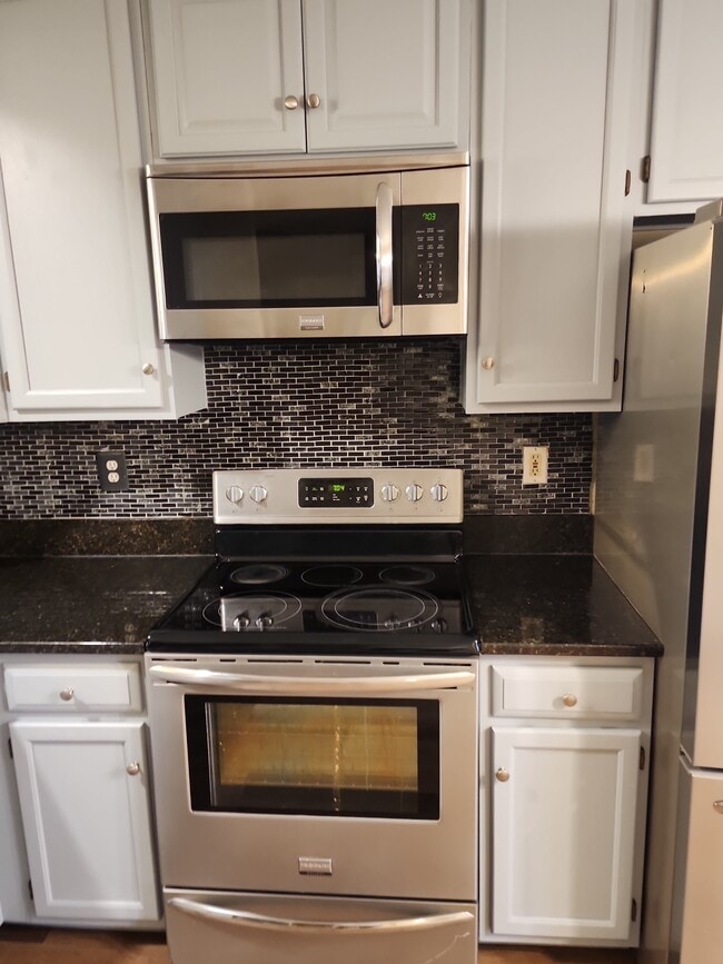 Photo - 9308 Gordon Ct