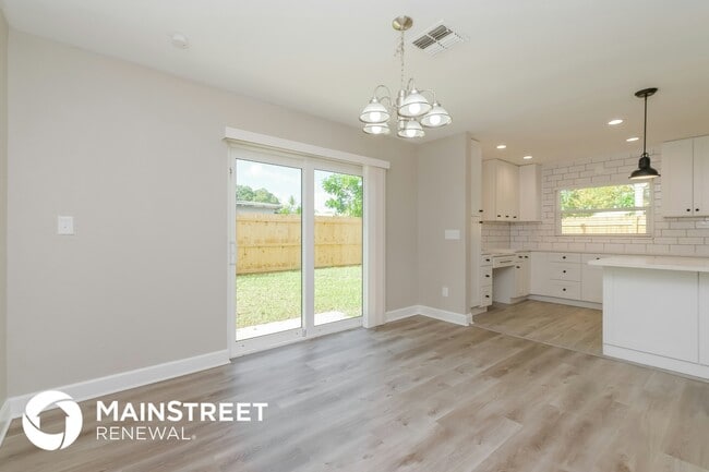 Photo - 5510 93rd Ave N