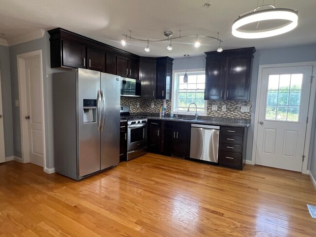 3 Bandon Cir