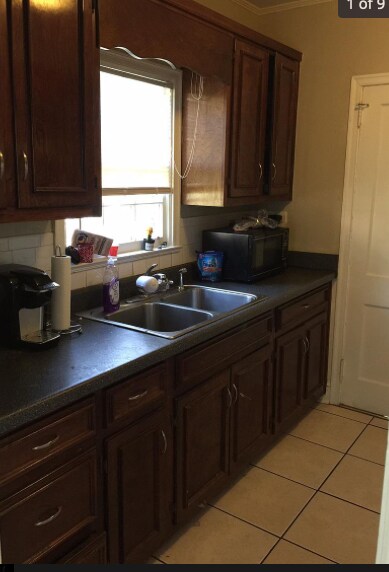 Photo - 98 Springdale St