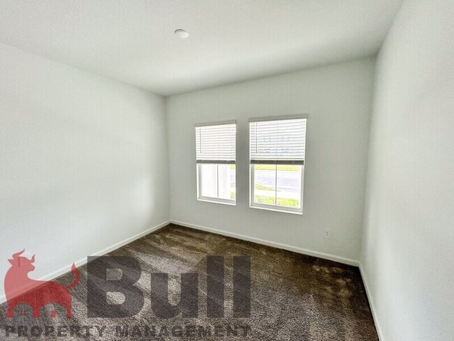 Photo - 2777 Plover St