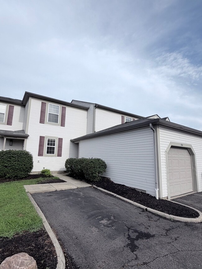 Building Photo - 186 Macfalls Way