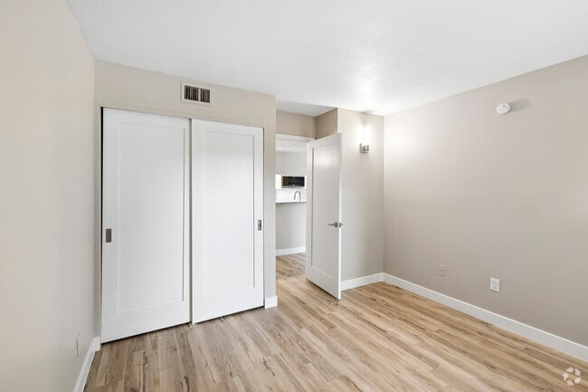 2BR, 2BA - 1,026SF - Bedroom