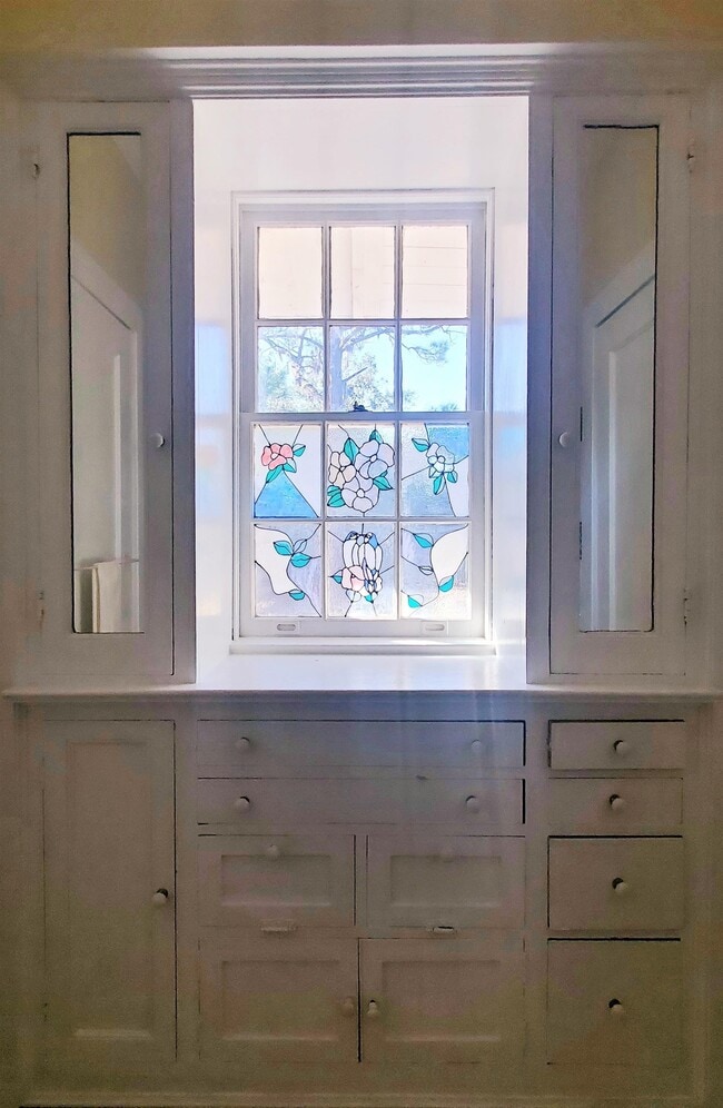 Photo - 704 N Jefferson St