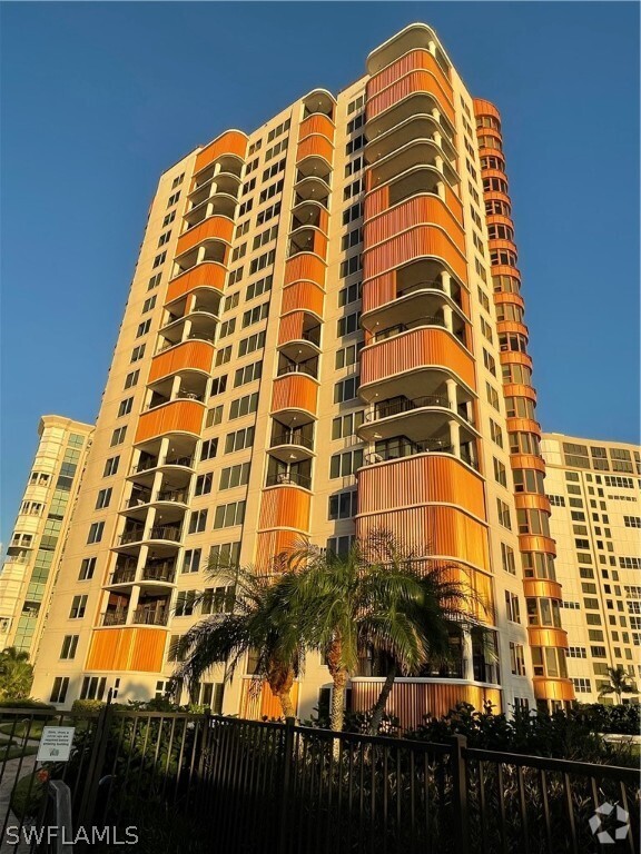 Building Photo - 4251 Gulf Shore Blvd N Unit 18A Rental