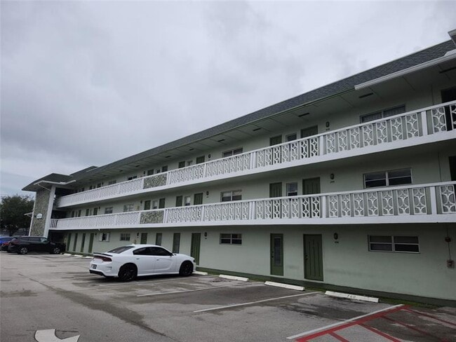 Photo - 4200 NW 3rd Ct Unit 309