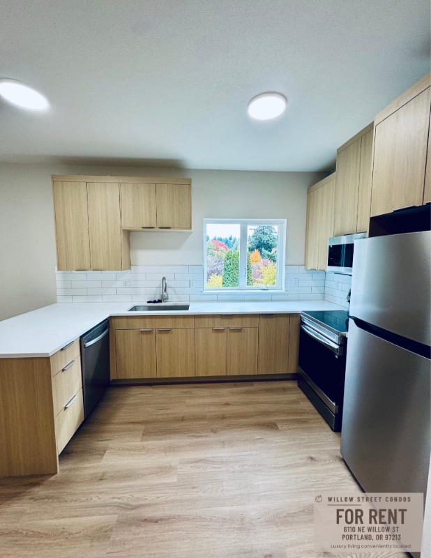 Photo - 6110 NE Willow St Unidad 101