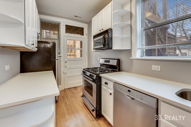 Photo - Available Sept. 15th / Pleasant Court/ Fre... Unit 2O