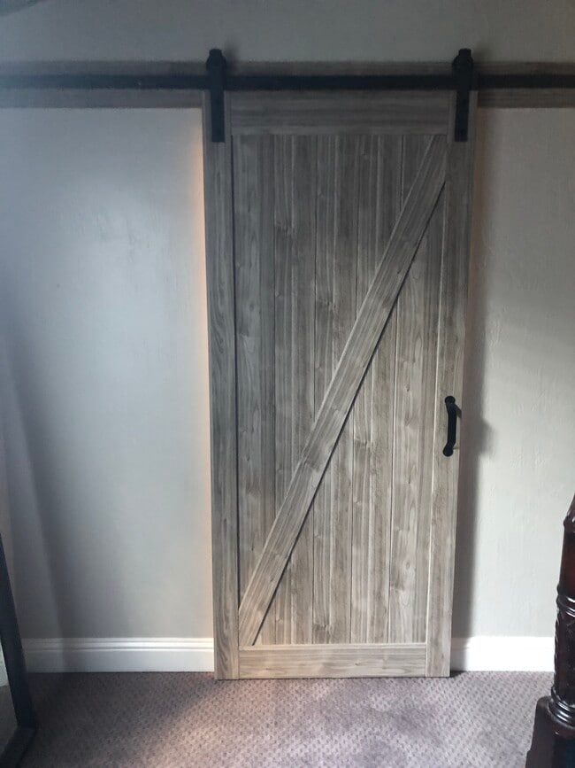 bath door - 135 Bixby St