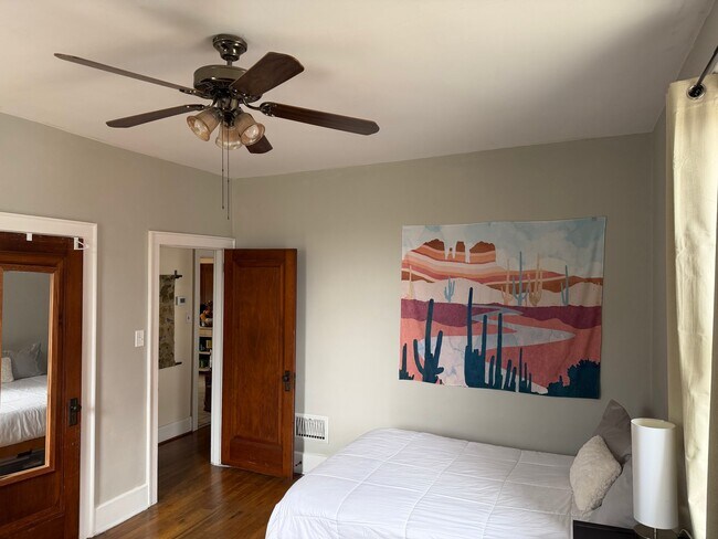 Photo - 2472 Fairview Ave Unit 2