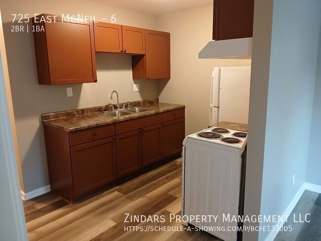 Building Photo - 725 East McNeil-6 Unit 6