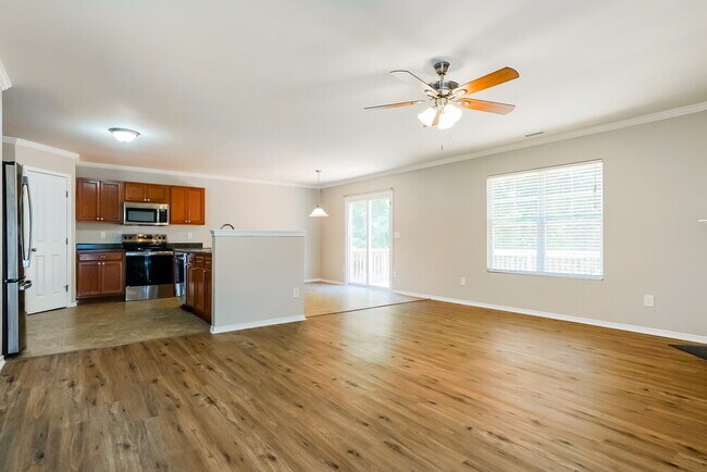 Photo - 3121 Varcroft Rd