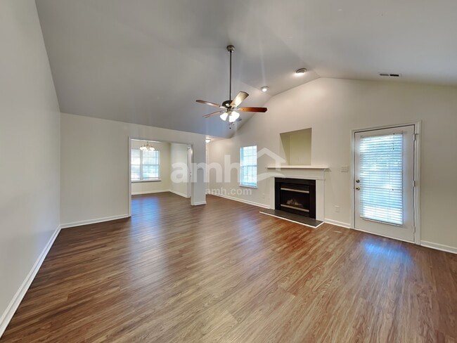 Photo - 4206 Yaupon Ct