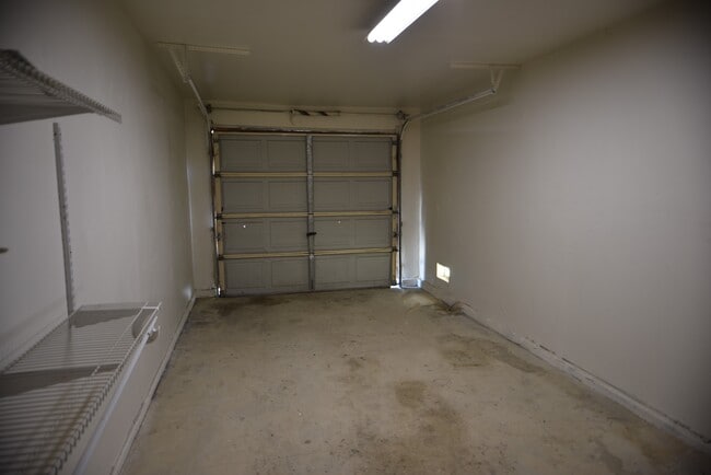 Garage - 33375 Wishing Well Trl Unit #1