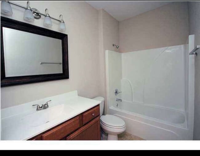 Photo - 992 Leigh Ann Ln