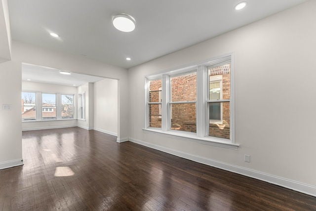 Building Photo - 7532 S Champlain Ave Unit 1ST